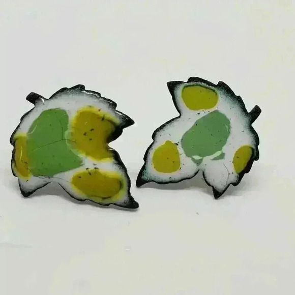 Vintage Earrings MCM Enamel On Copper Leaf MID CENTURY Screw Back Amazing - Picture 4 of 5